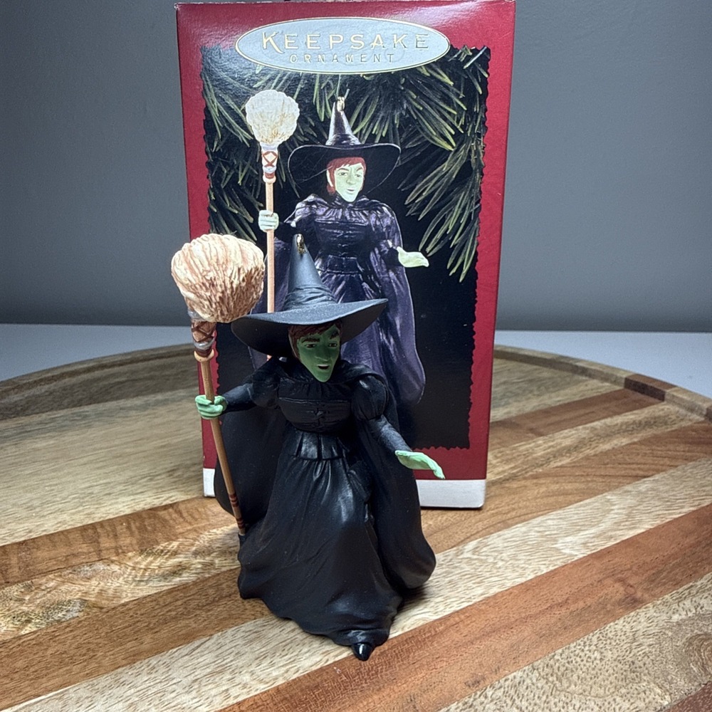 Hallmark Keepsake Wizard of Oz Christmas Ornament Witch of the West in Box 1996